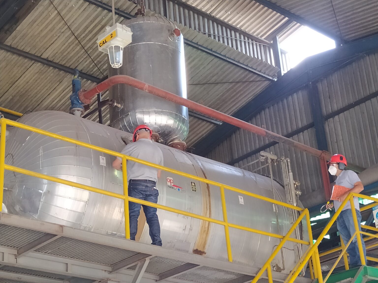 MEDICION DE ESPESORES EN RECIPICIENTE A PRESION